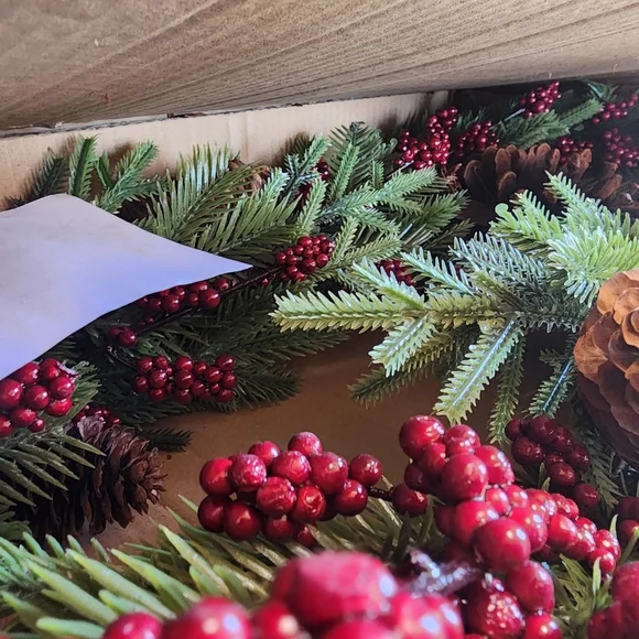 Wicker Park 36" Unlit Berry & Pinecones - Picture 4 of 5